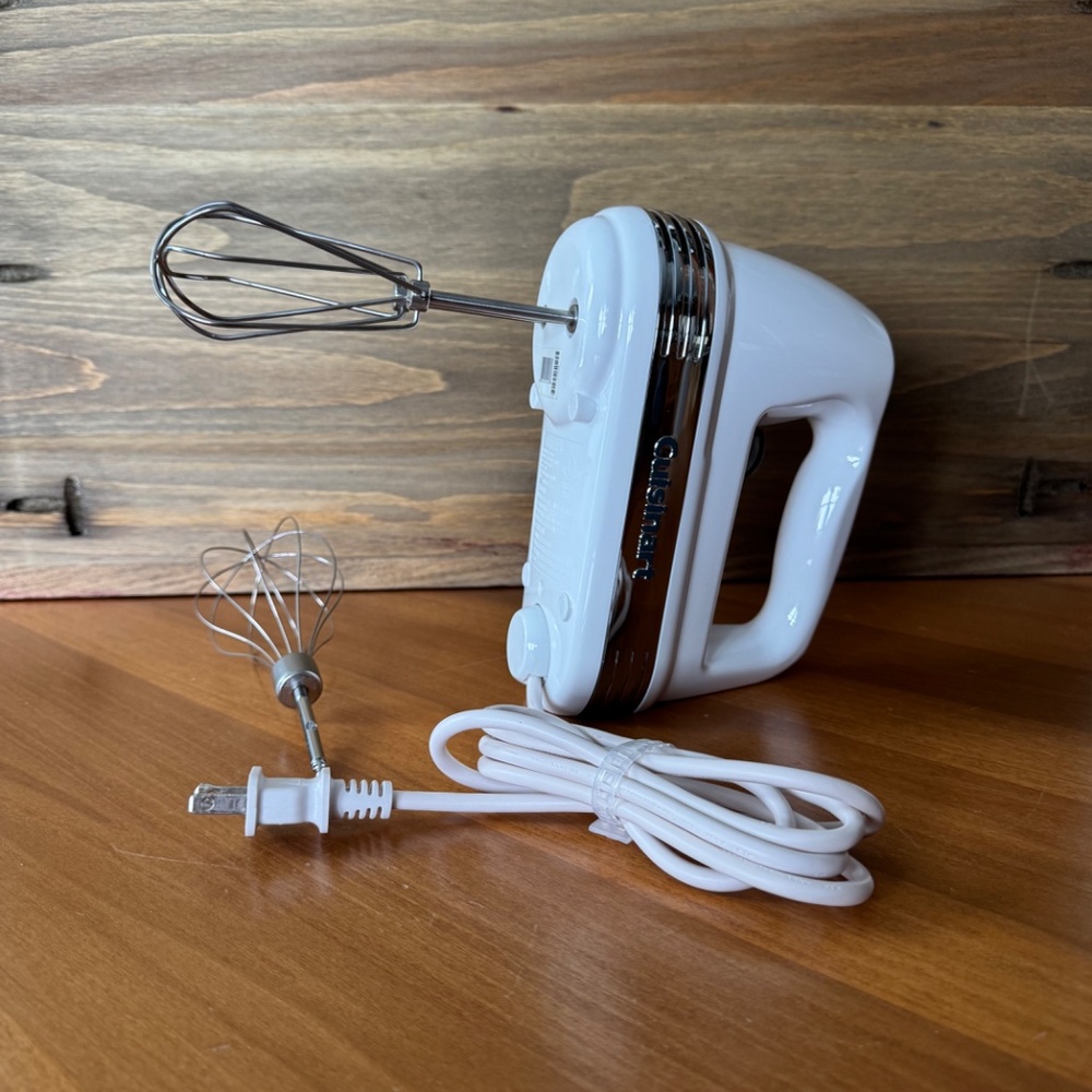 Cuisinart 7-Speed Hand Mixer HM-70 - Picture 5 of 11